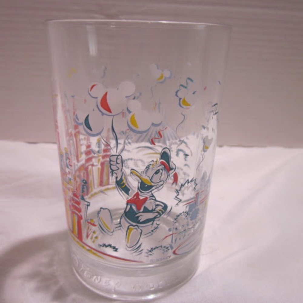 Disney World 25th Anniversary HOLLYWOOD Studios Donald Duck Drinking Glass